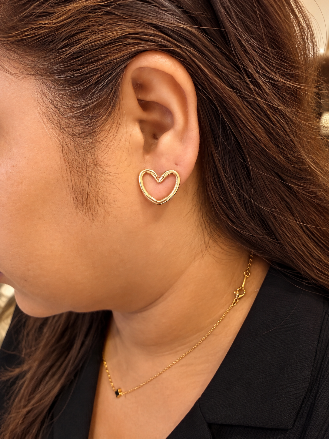 HOLLIS HEART EARRINGS