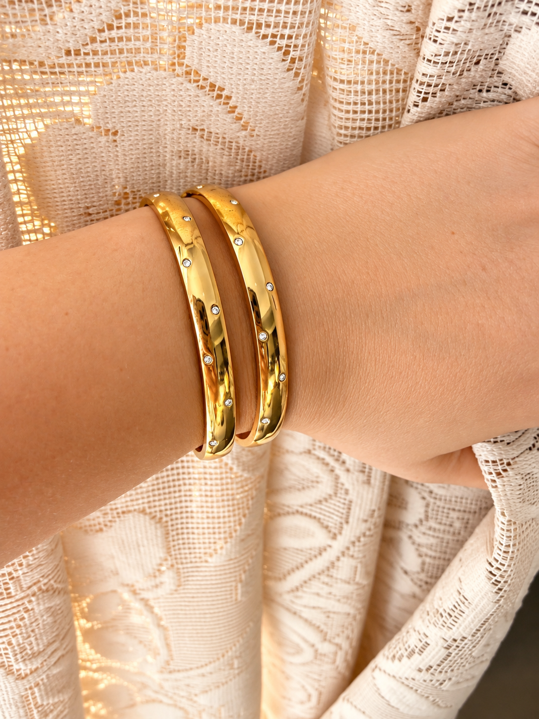 ELODIE STONE BANGLE