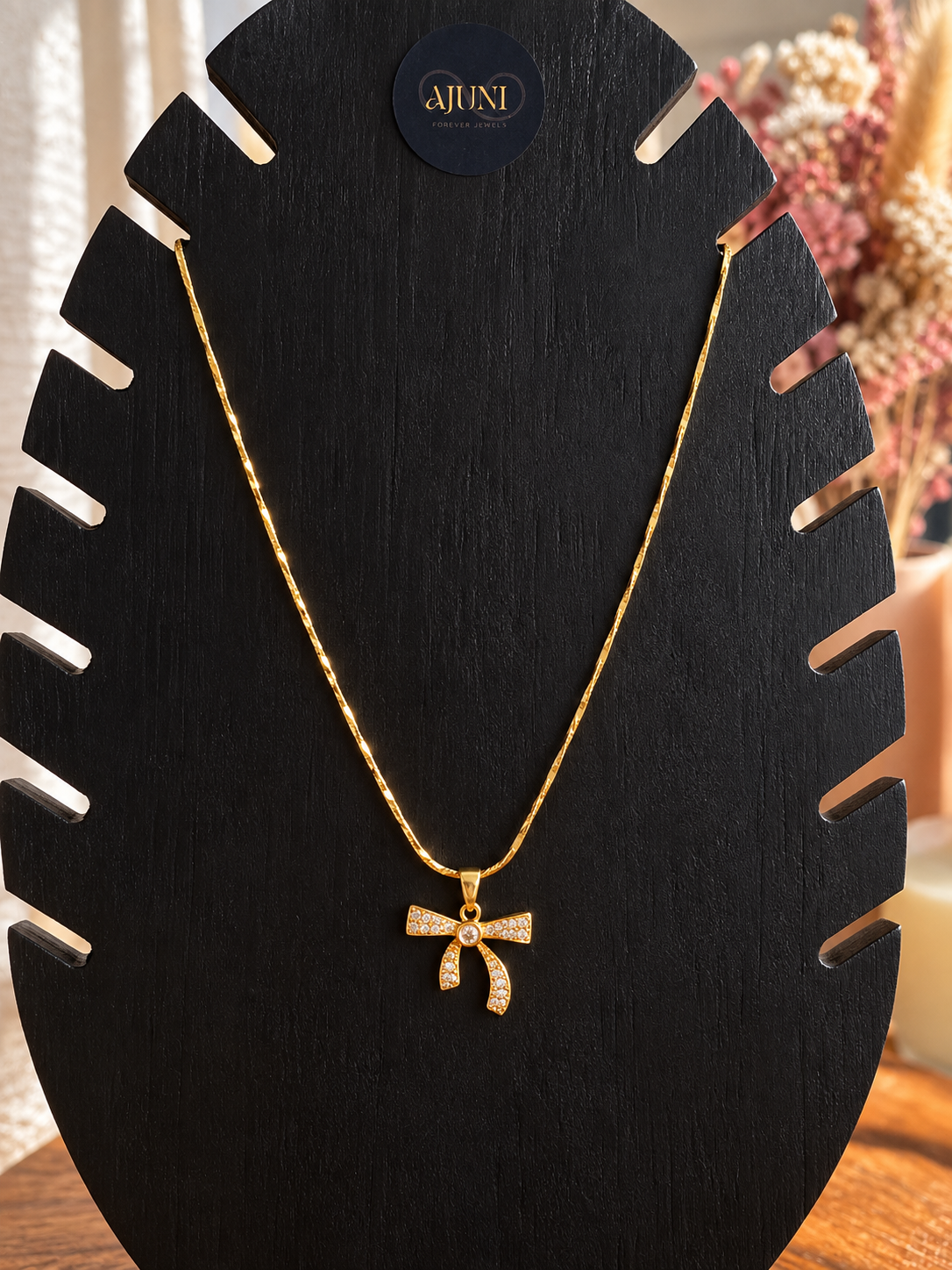 BELLE NECKLACE