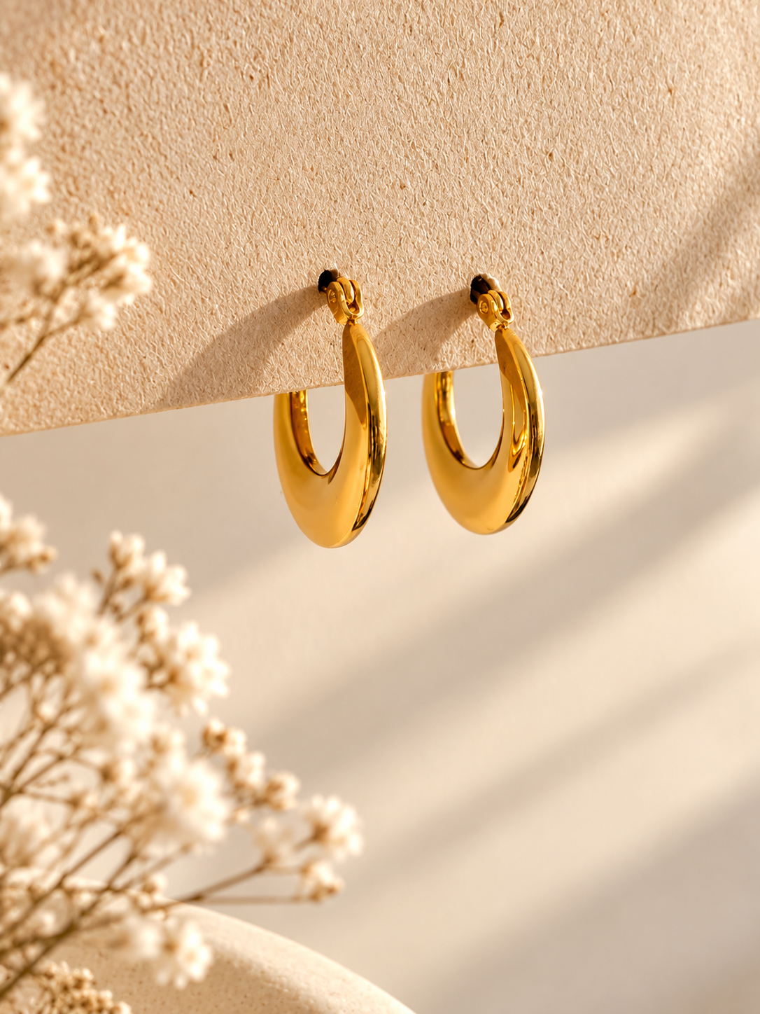 OLIVIA HOOPS