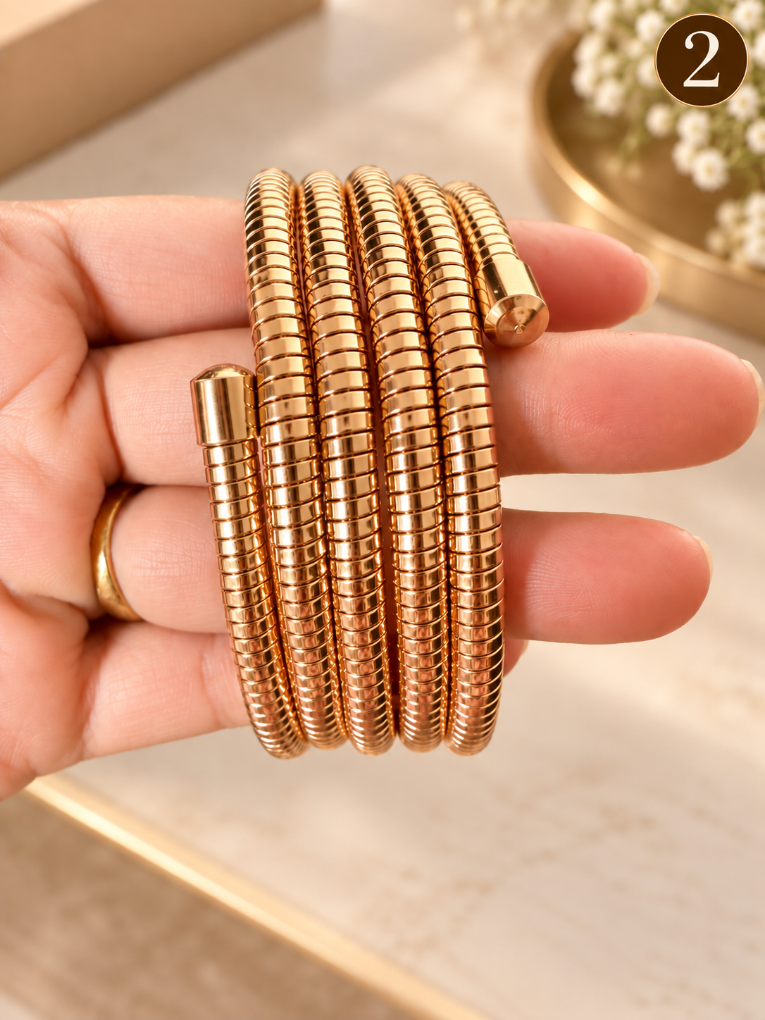 CLEORA COIL BANGLE