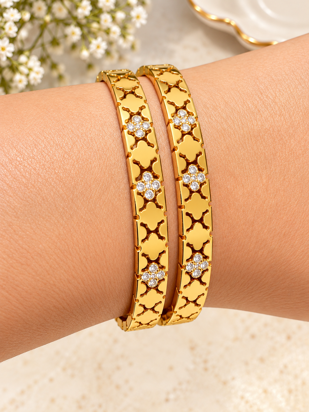 FIORA  BANGLE