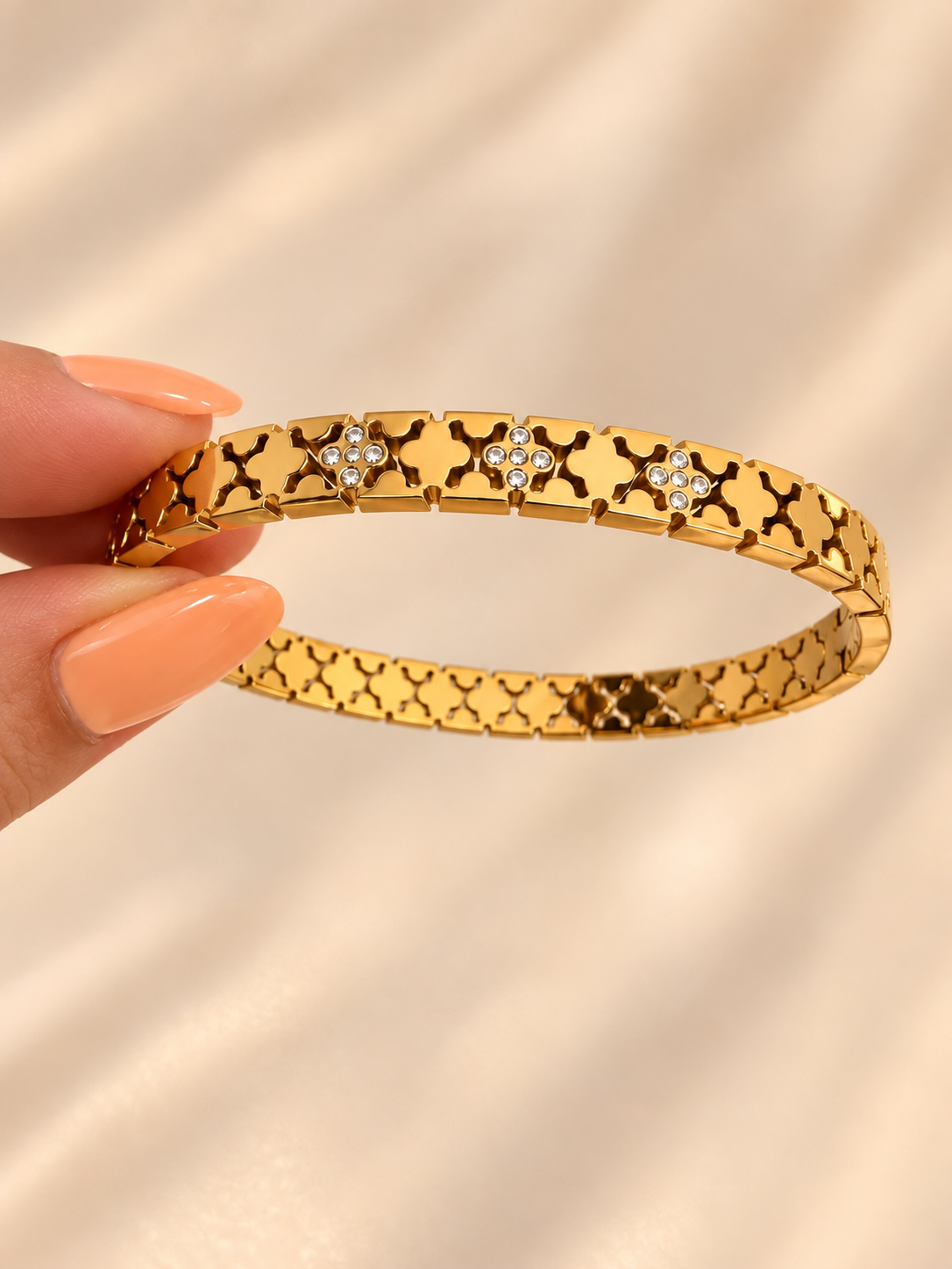 FIORA  BANGLE