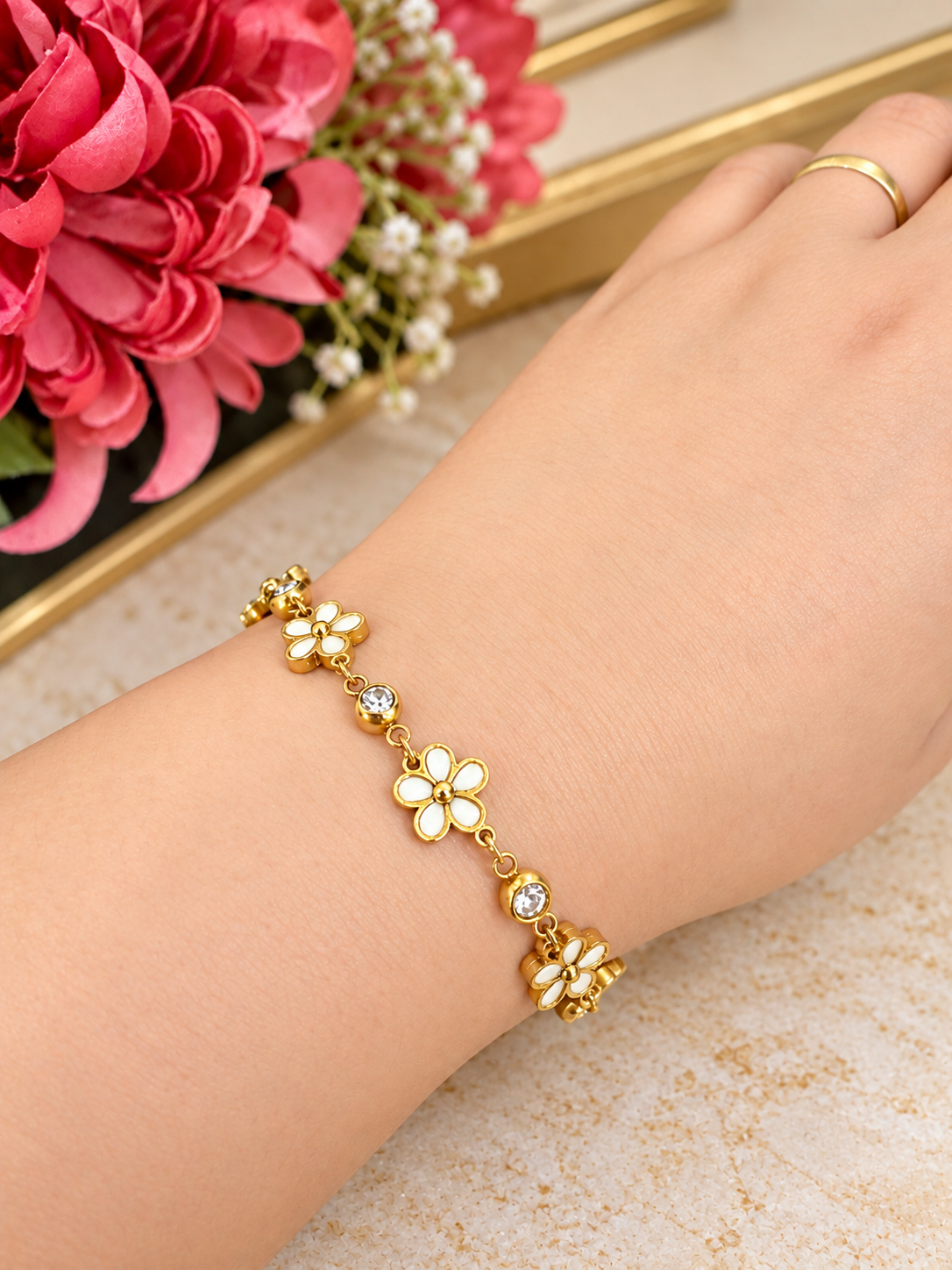 DAISY GRACE BRACELET