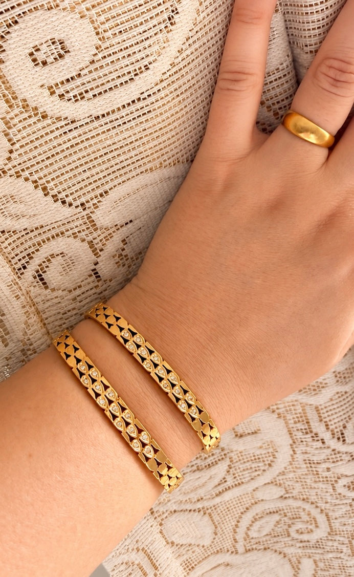 BEATRIX STATEMENT BANGLE