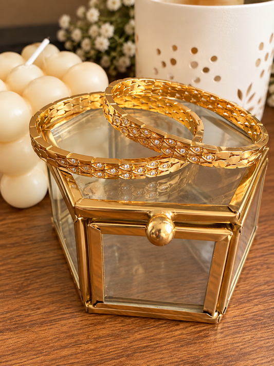 BEATRIX STATEMENT BANGLE