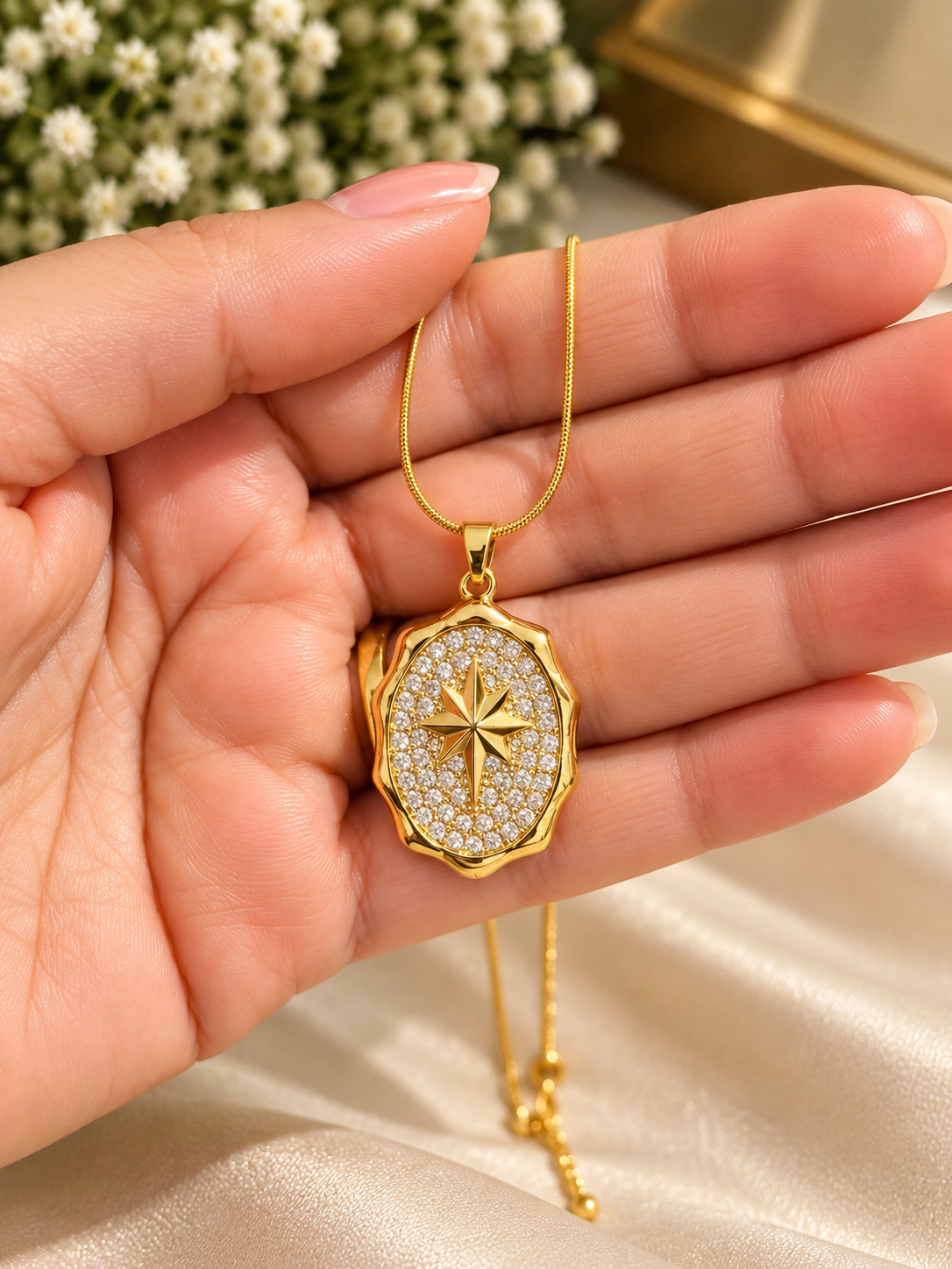 ASTERIA NECKLACE