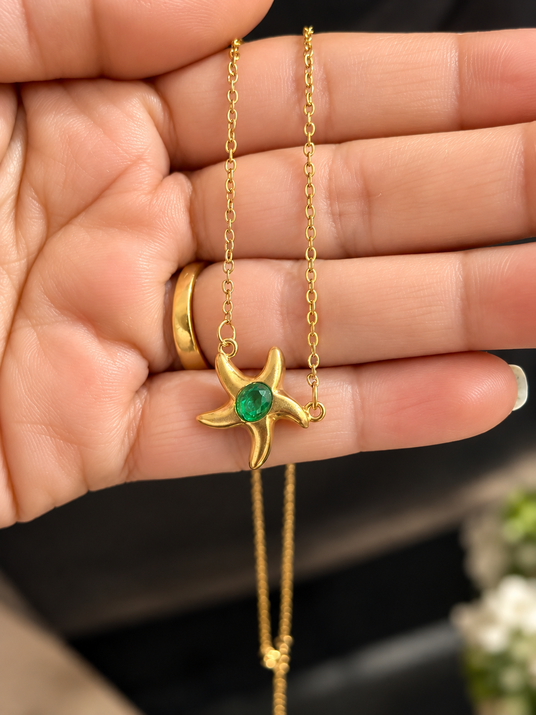 SERA STARFISH NECKLACE