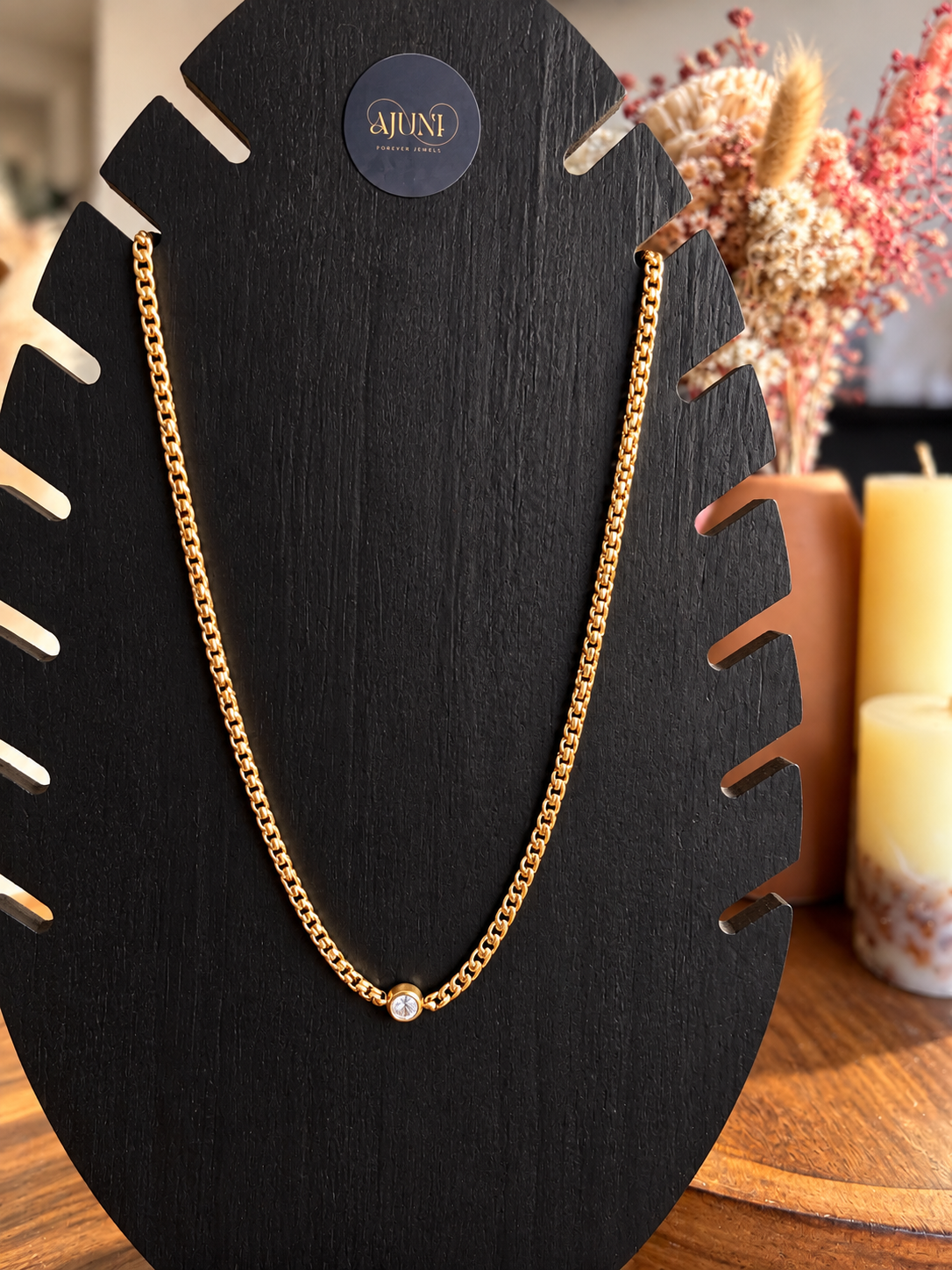 CELINE NECKLACE