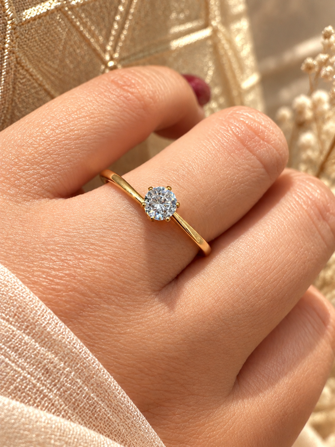 AVELIA SOLITAIRE RING