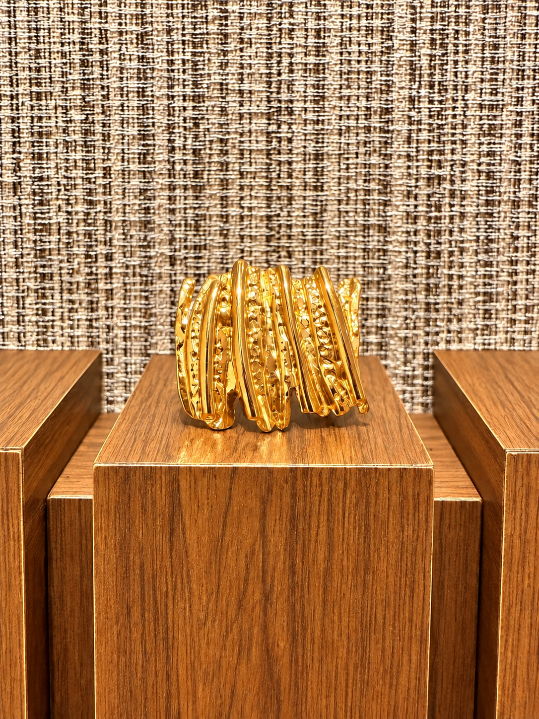 ORLENA SCULPT RING