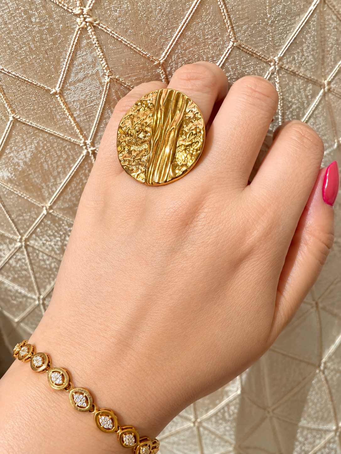CALYRA SCULPT RING